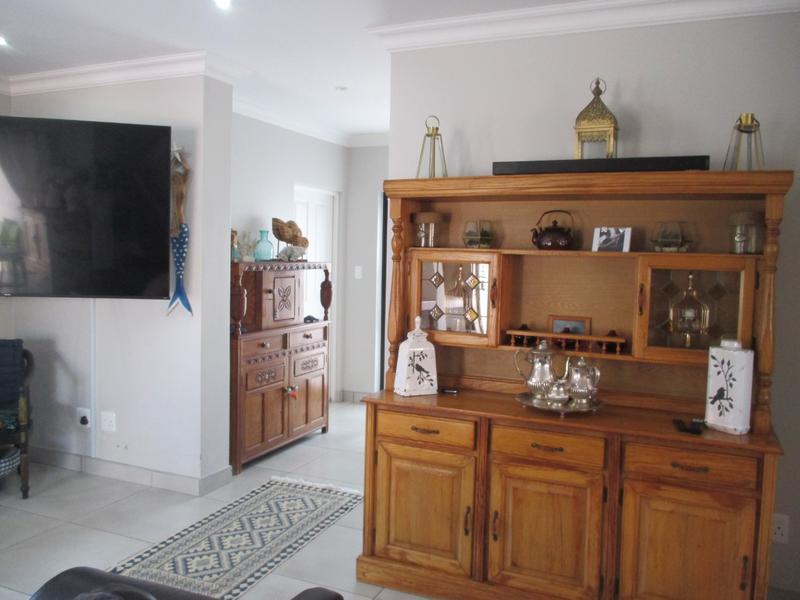 To Let 3 Bedroom Property for Rent in Dana Bay Western Cape
